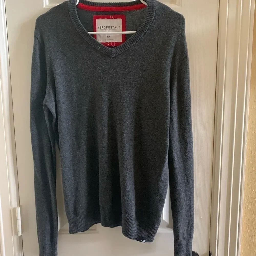 Aeropostale lightweight gray sweater